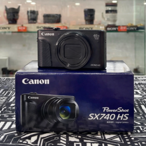 Canon PowerShot SX740 HS front view – 40x ultra-zoom compact camera with flip screen