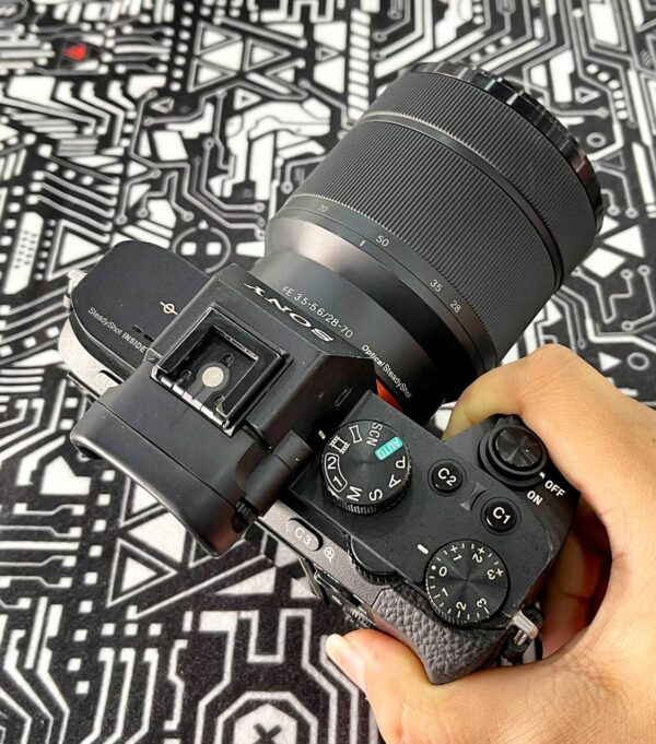 Sony A7 II (A7M2) – Very Good Condition (94%) with Accessories
