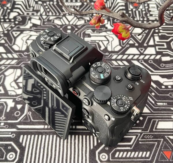 Sony A1 – Excellent 50MP Flagship Camera with 30fps + 8K Video + Accessories