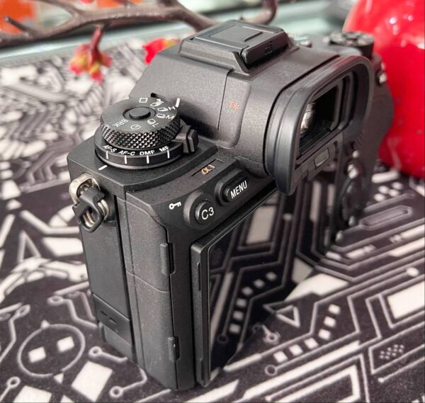 Sony A1 – Excellent 50MP Flagship Camera with 30fps + 8K Video + Accessories