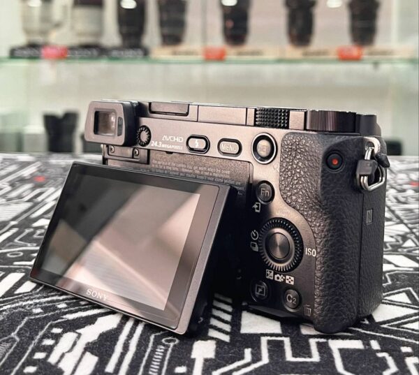 Sony A6000L Kit with 16-50mm Lens + Accessory Bundle
