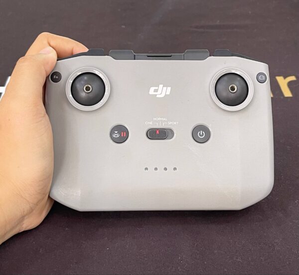 DJI Mavic 3 Fly More Combo – Excellent 5.1K Hasselblad Drone with 3 Batteries + 64GB