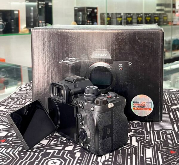 Sony A7R V (A7RM5) – Excellent Condition (97%) with Wireless Microphone + Full Accessory Bundle