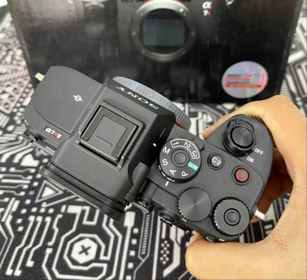 Sony A7R V (A7RM5) – Excellent Condition (97%) with Wireless Microphone + Full Accessory Bundle