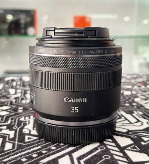 Canon RF 35mm f1.8 macro prime lens with 5-stop image stabilization – excellent condition