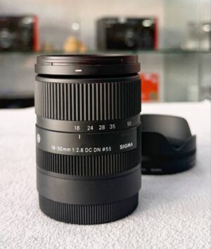 photo_2025-12-14_04-01-13 Sigma 18-50mm f/2.8 DC DN lens excellent condition