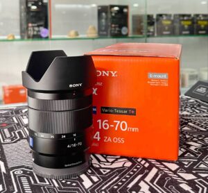 Sony 16-70mm f/4 ZA OSS Carl Zeiss lens excellent condition
