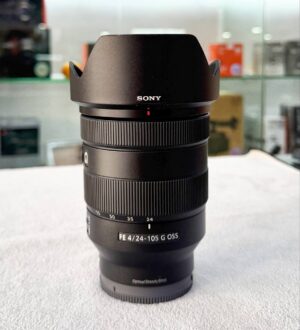 Sony 24-105mm f/4 G OSS lens excellent condition