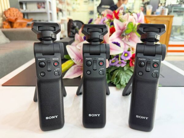 Sony GP-VPT2BT shooting grip like new condition