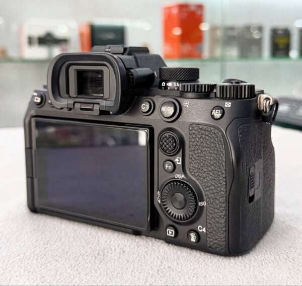 Sony A7 IV (ILCE-7M4) with Microphone + Accessory Bundle