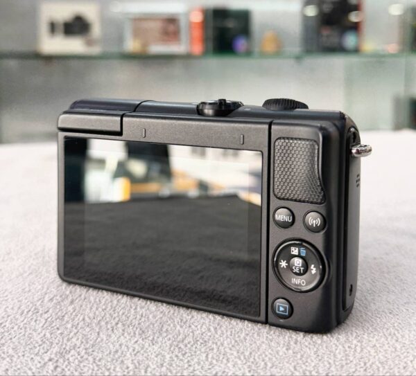 Canon EOS M100 Kit – Very Good 24MP Mirrorless Camera with 15-45mm Lens + Full Accessory Bundle