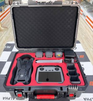 DJI Mavic 4 Pro Fly More Combo with 100MP Hasselblad camera and RC 2 controller – like new condition